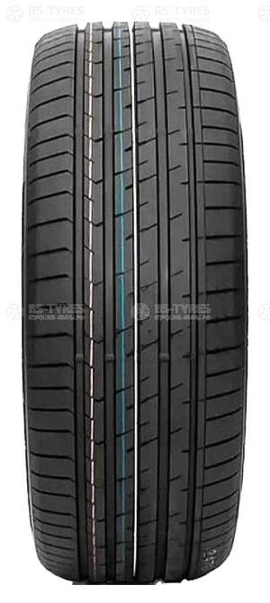 Royal Black Explorer II 195/40 R17 81W